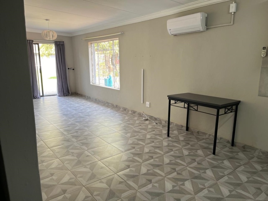 2 Bedroom Property for Sale in Bloemhof North West